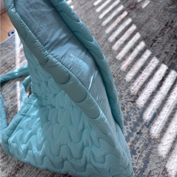 Free People FP Movement CLOUD 9 TOTE NWT - Picture 5 of 9